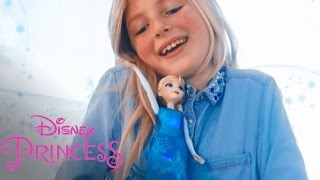 Disney Die Eiskönigin Deutschland  Singende Lichterglanz Elsa TV Spot [upl. by Beera]