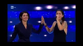 Elisa e Giorgia a Sanremo 2023 INCREDIBILE DUETTO [upl. by Dyrraj]