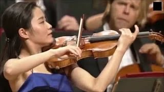 Sayaka Shoji plays Brahms  Violin Concerto in D major Op77 [upl. by Gallard456]